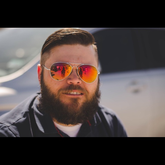 Meet your Posher, Peter - Picture 1 of 1